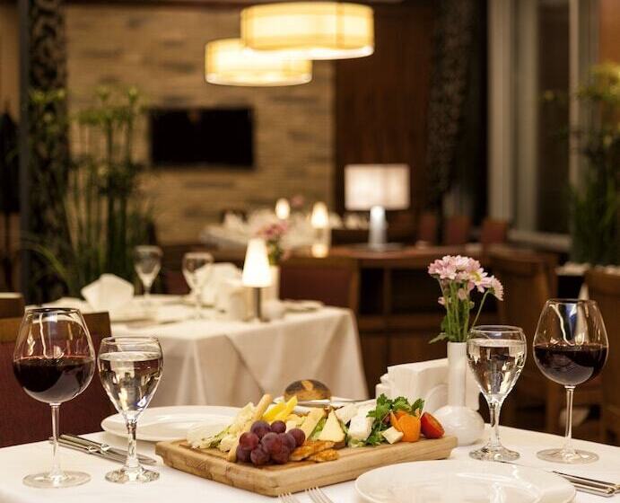 هتل Ramada Plaza By Wyndham Izmit