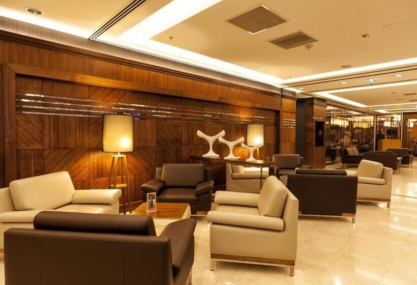 هتل Ramada Plaza By Wyndham Izmit