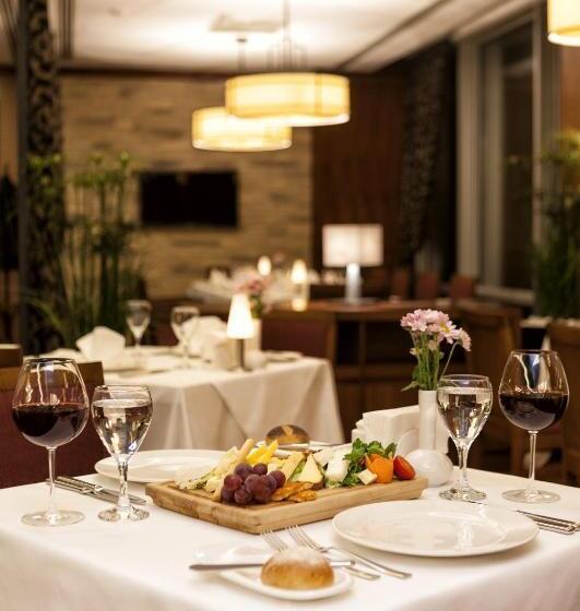 호텔 Ramada Plaza By Wyndham Izmit