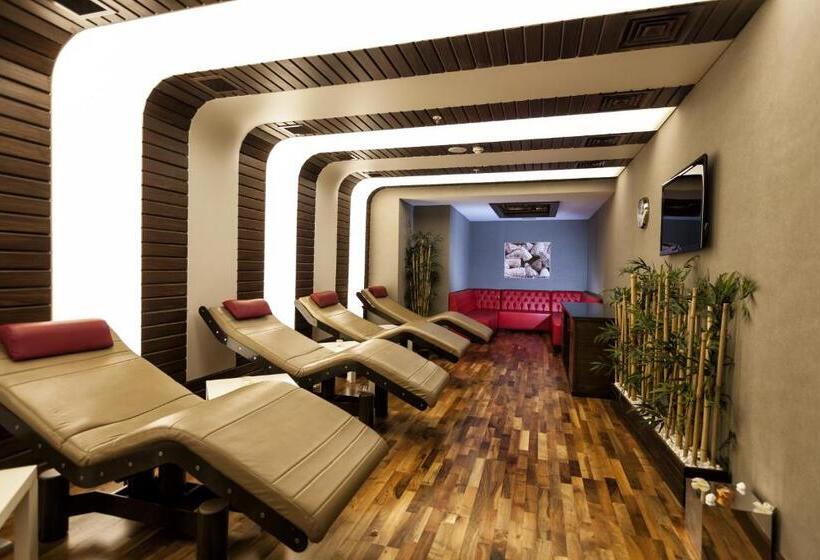 هتل Ramada Plaza By Wyndham Izmit