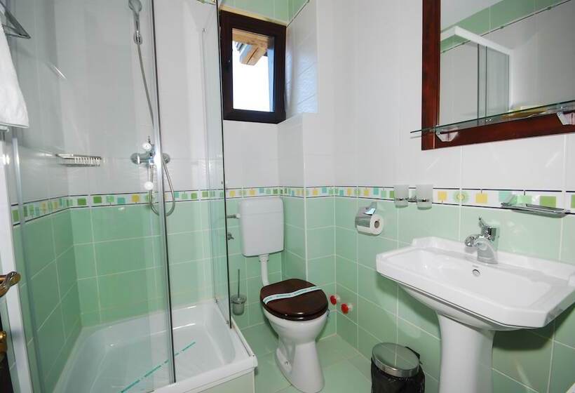 בית מלון כפרי Regina