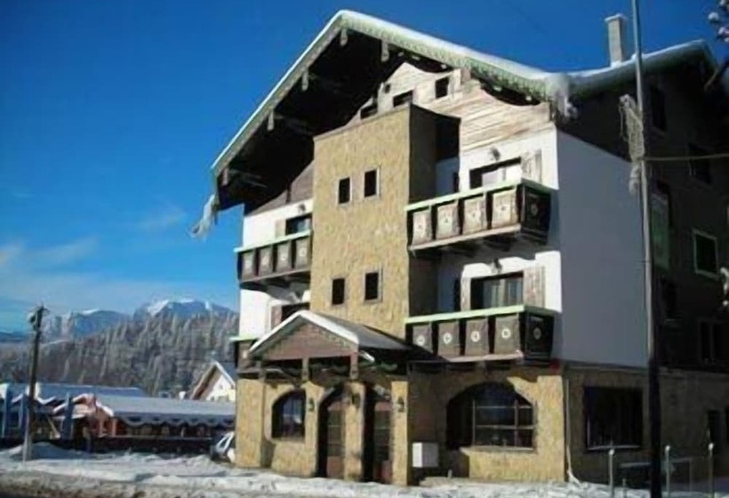 בית מלון כפרי Regina