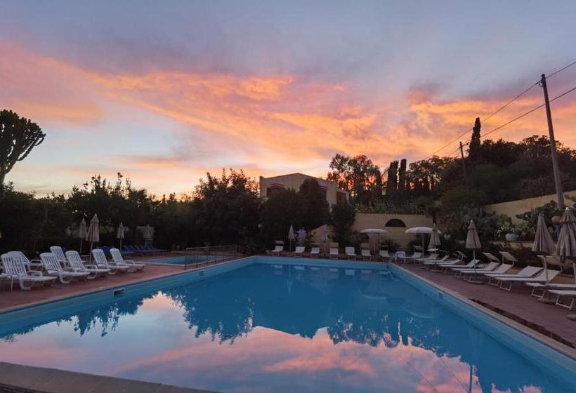 בית מלון כפרי Residence Esmeraldo