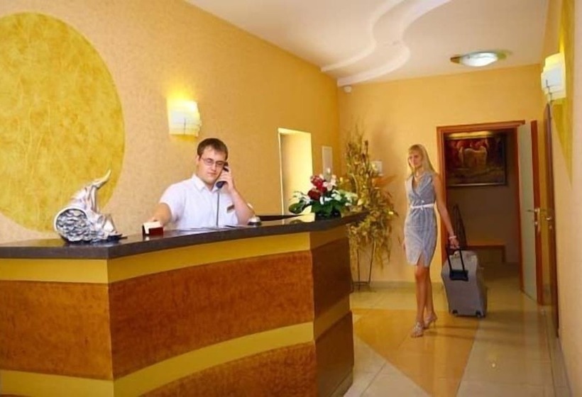 בית מלון כפרי Residence Troya