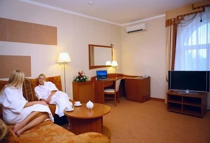 בית מלון כפרי Residence Troya