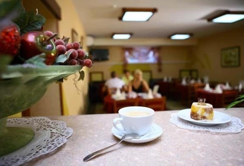 בית מלון כפרי Residence Troya