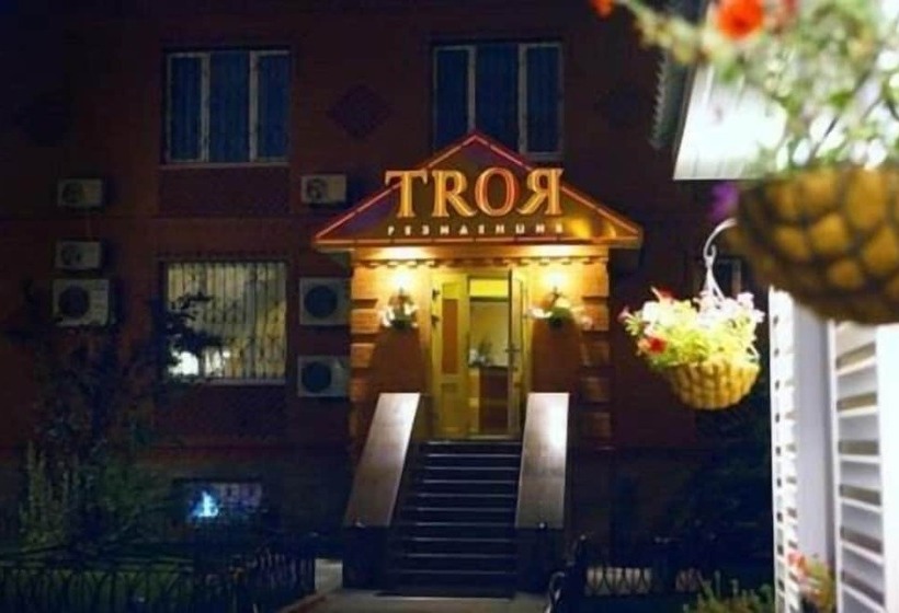 בית מלון כפרי Residence Troya