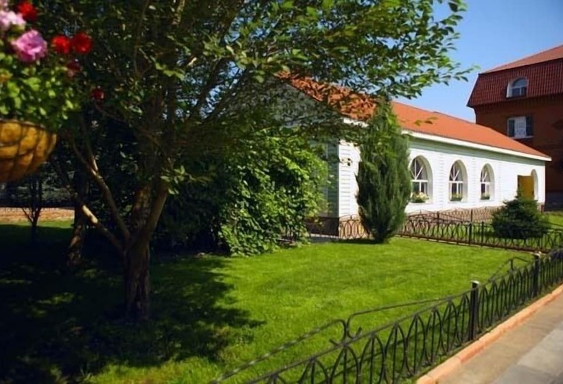 בית מלון כפרי Residence Troya