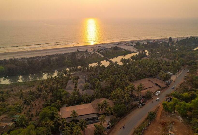 هتل Riva Beach Resort