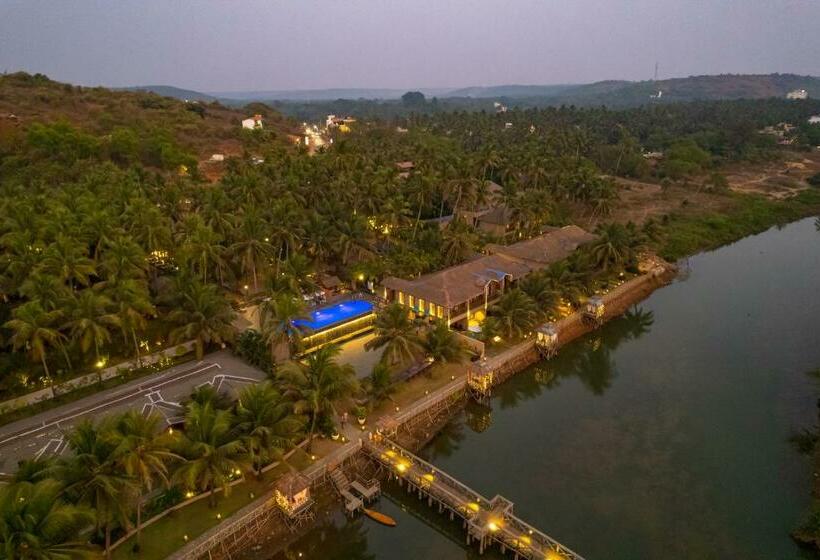 酒店 Riva Beach Resort