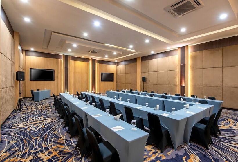 Oakwood Hotel & Apartments Taman Mini Jakarta