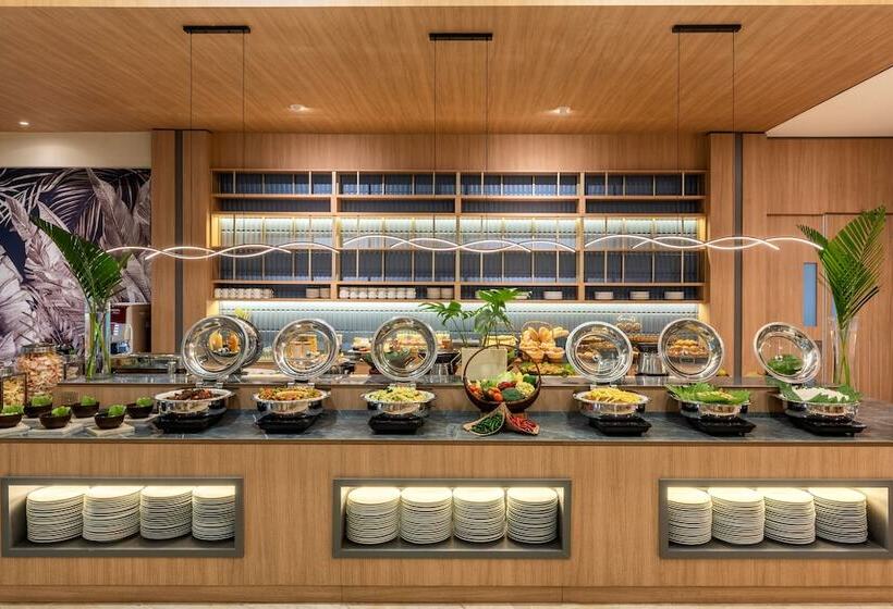 Oakwood Hotel & Apartments Taman Mini Jakarta