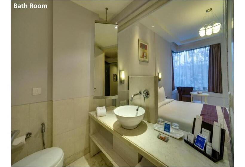 酒店 Sarovar Portico Naraina,