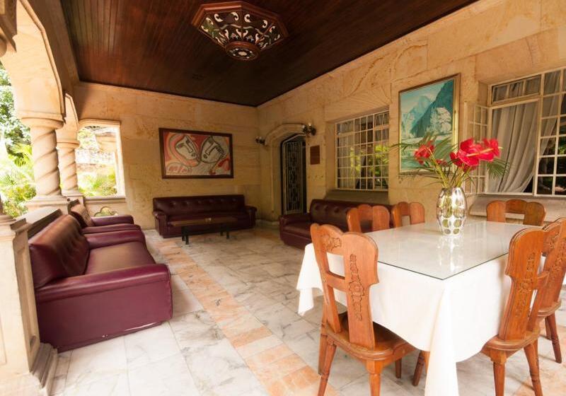 هتل Stein Colonial