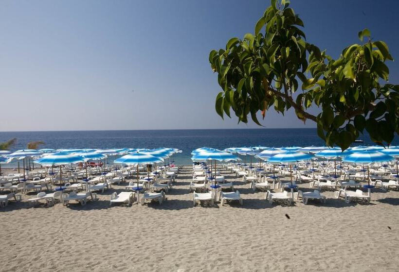 هتل Stella Marina