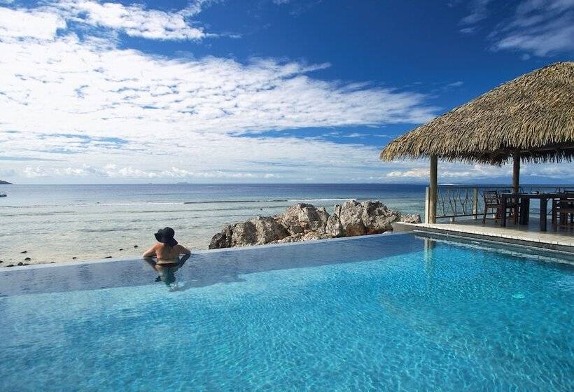 هتل Tadrai Island Resort