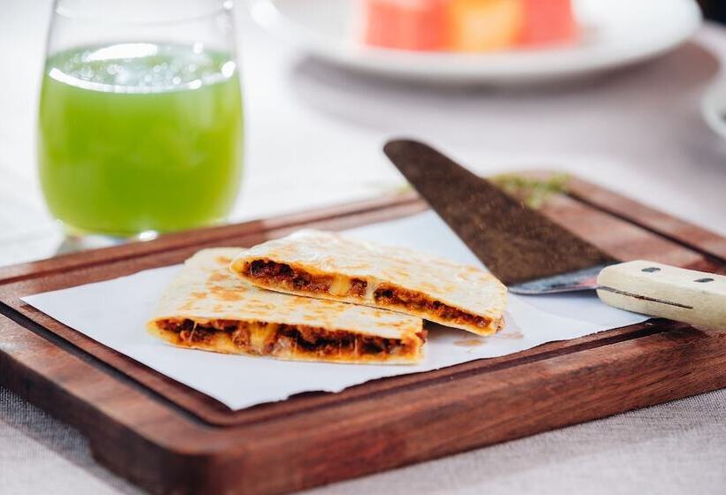 The East Hotel Hangzhou