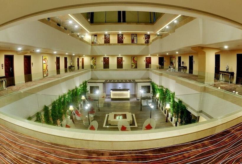 호텔 The Fern Residency  Rajkot