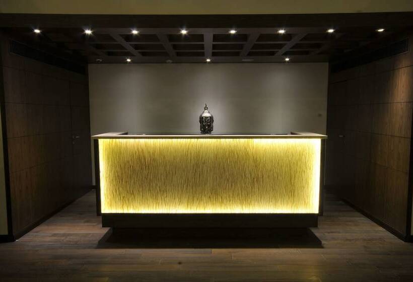 호텔 The Fern Residency  Rajkot