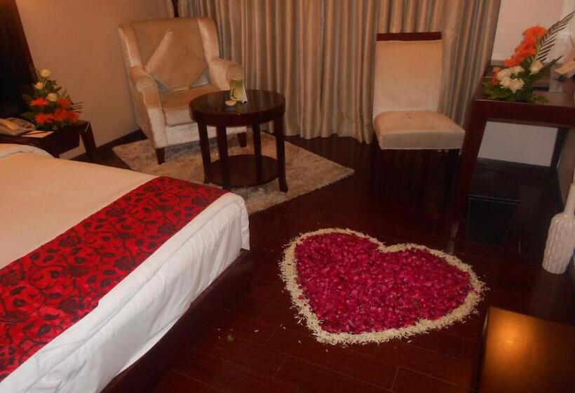 호텔 The Fern Residency  Rajkot