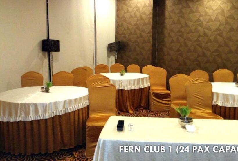 호텔 The Fern Residency  Rajkot
