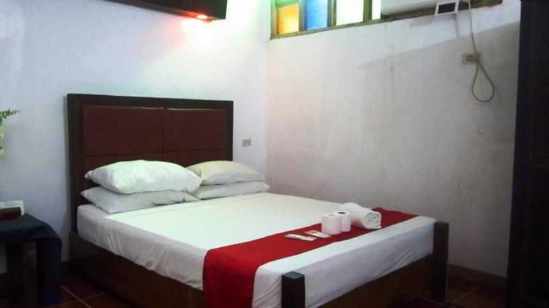 فندق The Lotus Garden Suites