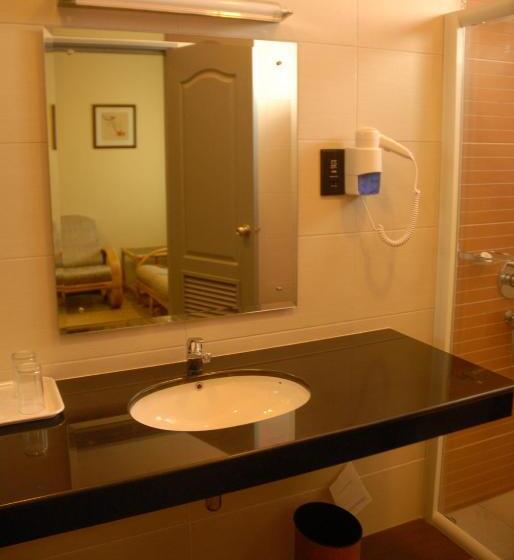 Отель The Pavilion