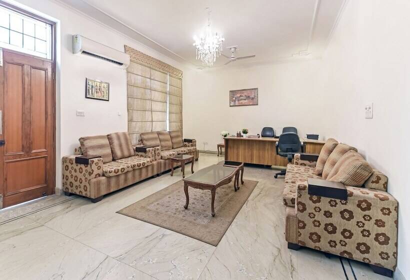 酒店 Treebo Trip The Nest Corporate