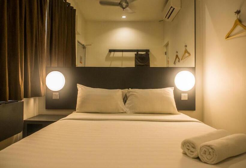 Tune Hotel Klia Aeropolis