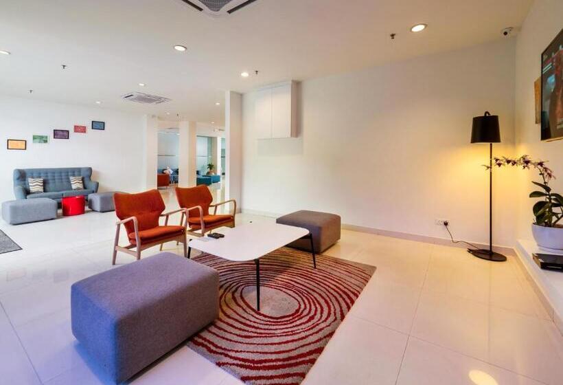 Tune Hotel Klia Aeropolis