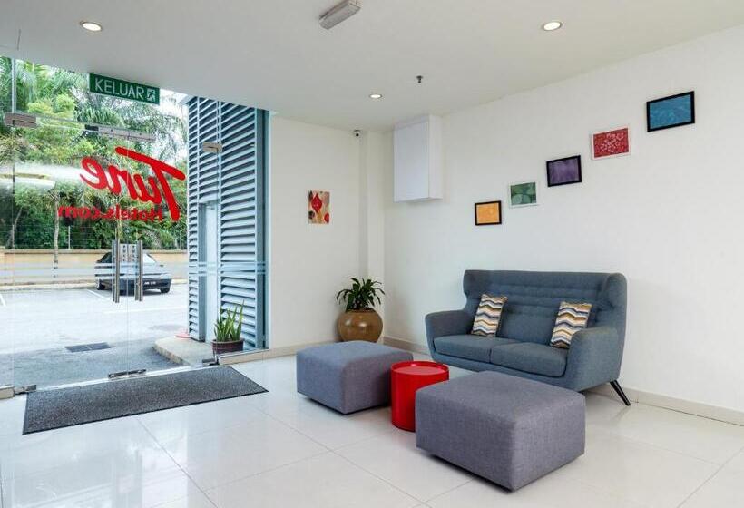 Tune Hotel Klia Aeropolis