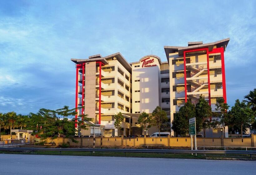 Tune Hotel Klia Aeropolis