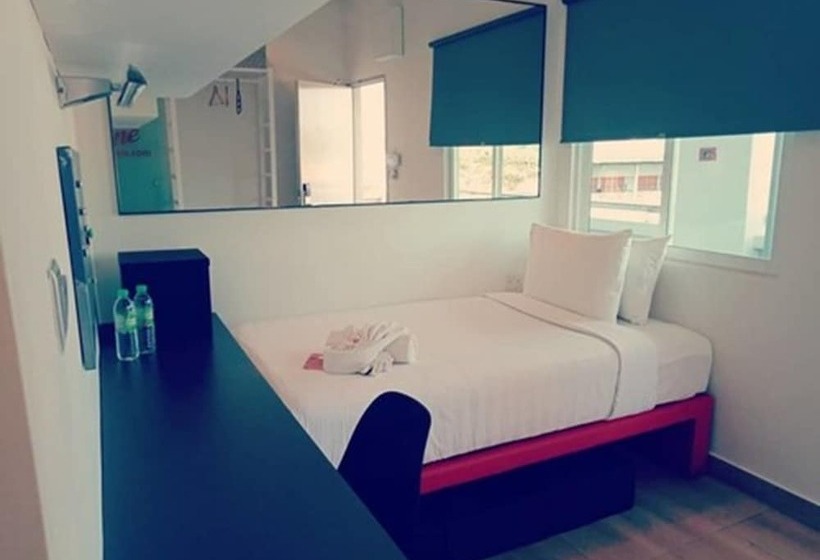 Tune Hotel Klia Aeropolis