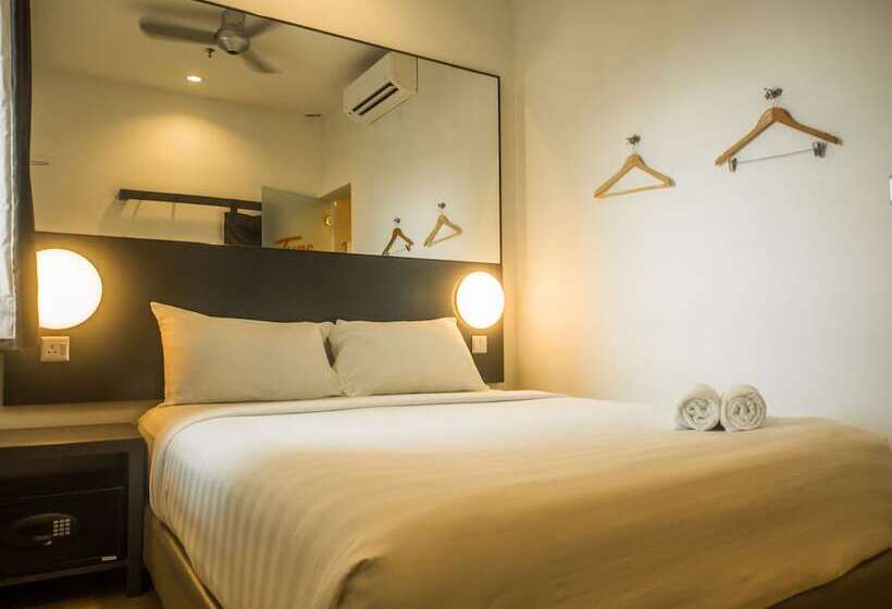 Tune Hotel Klia Aeropolis