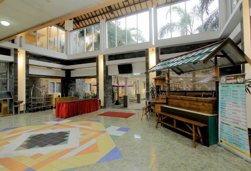 Отель University