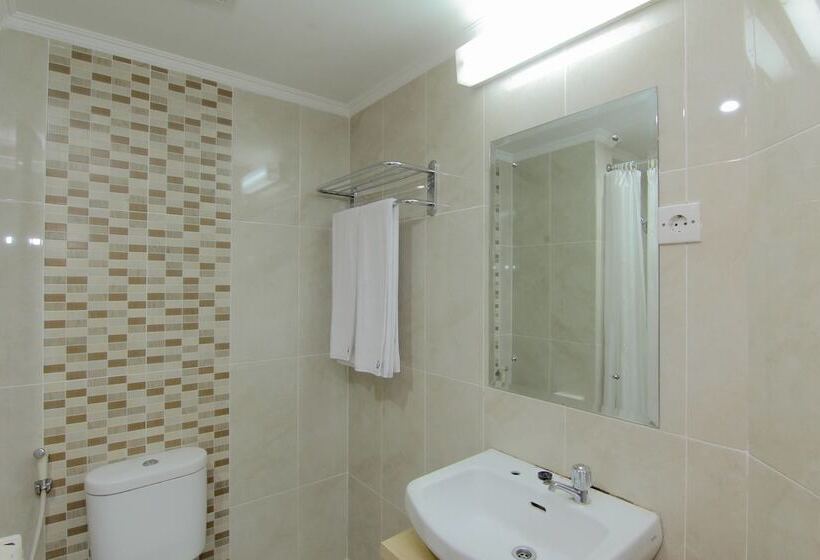 Отель University