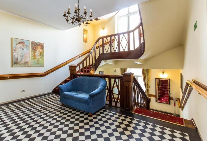 酒店 Willa Carlton