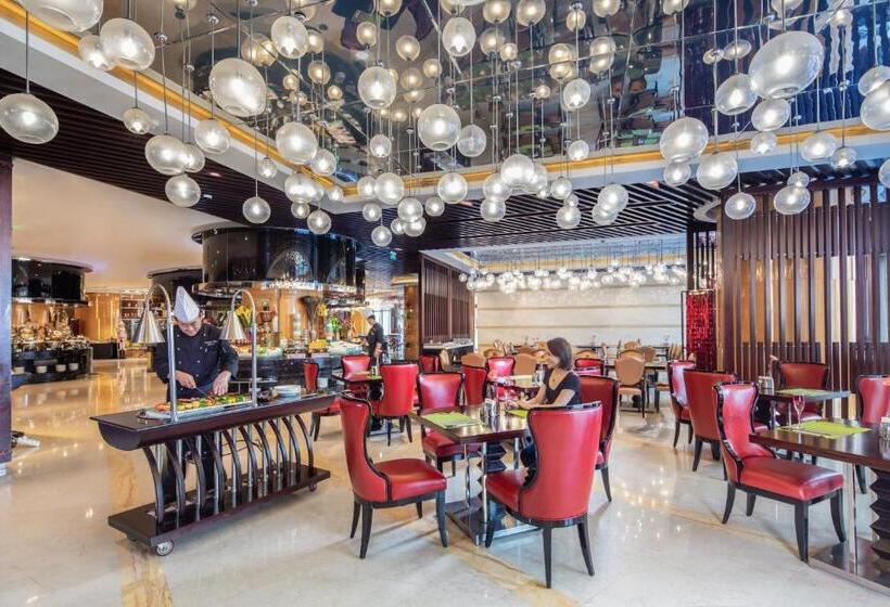 호텔 Wyndham Grand Plaza Royale Colorful Yunnan