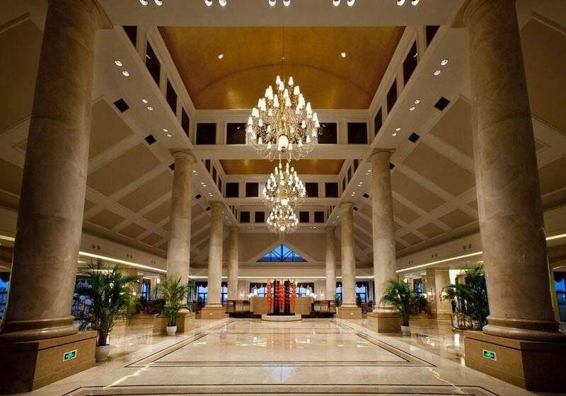 فندق Your World International Conference Centre