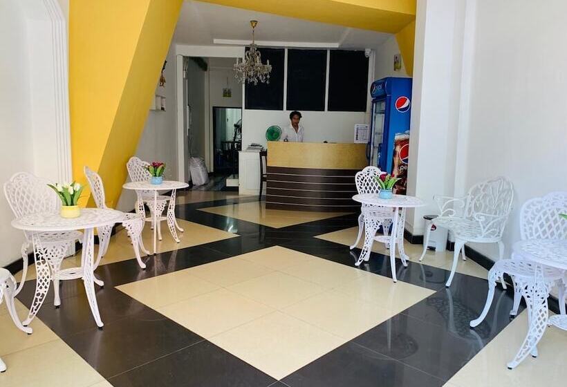 New Ihouse Hotel Hostel