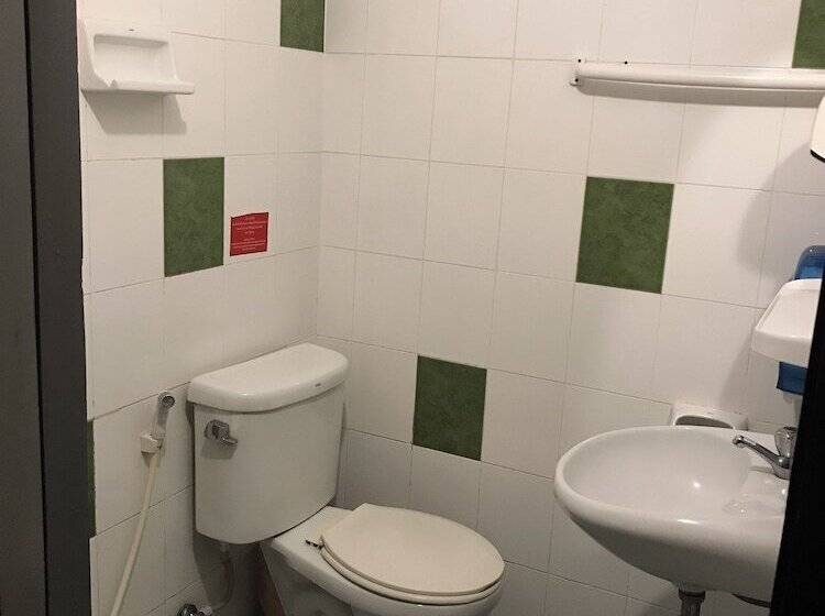 New Ihouse Hotel Hostel