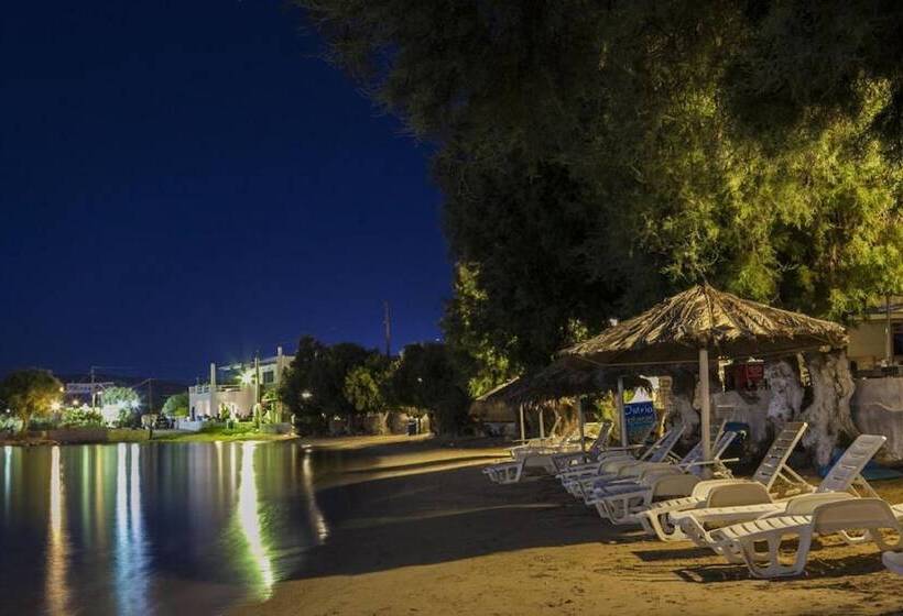 Ostria Studios & Apartments