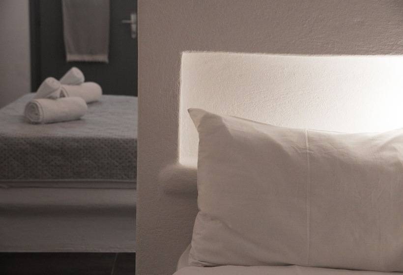 Ostria Studios & Apartments