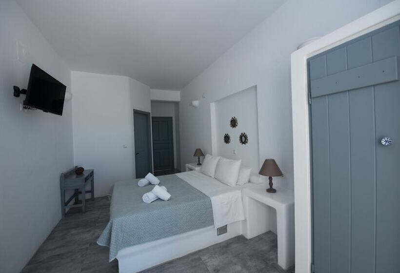 Ostria Studios & Apartments