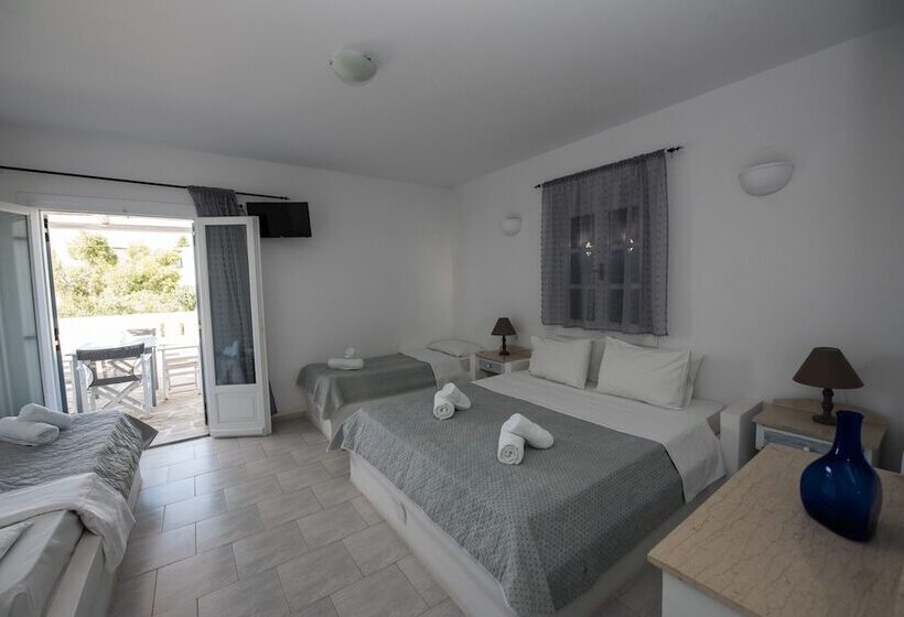 Ostria Studios & Apartments