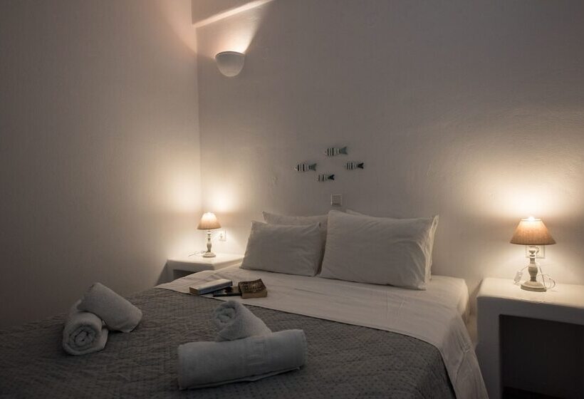 Ostria Studios & Apartments