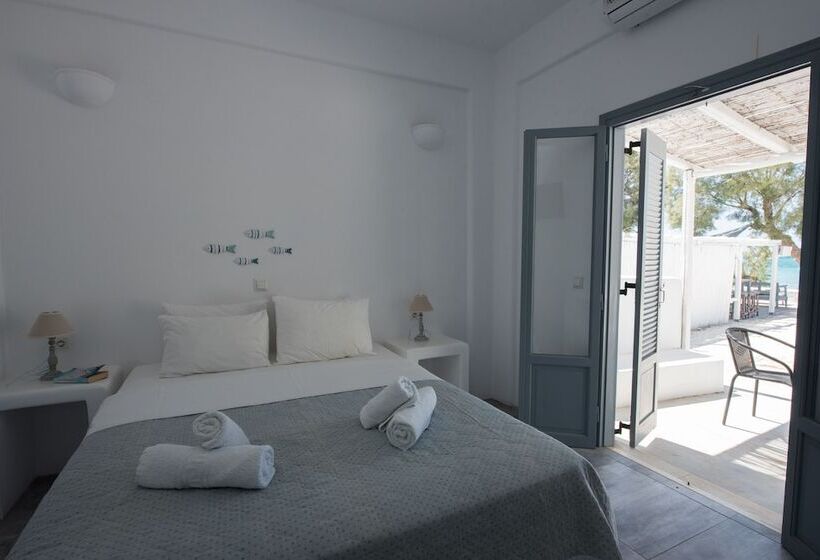 Ostria Studios & Apartments