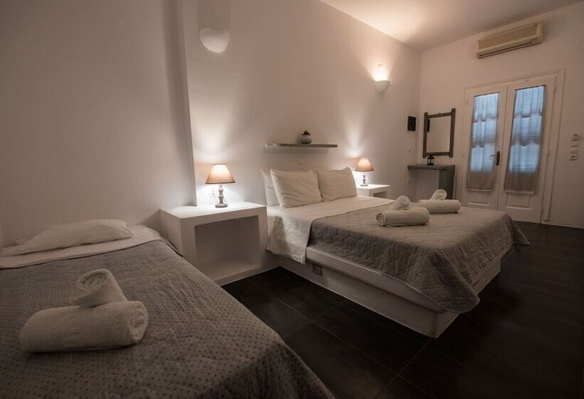 Ostria Studios & Apartments