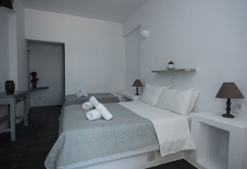 Ostria Studios & Apartments