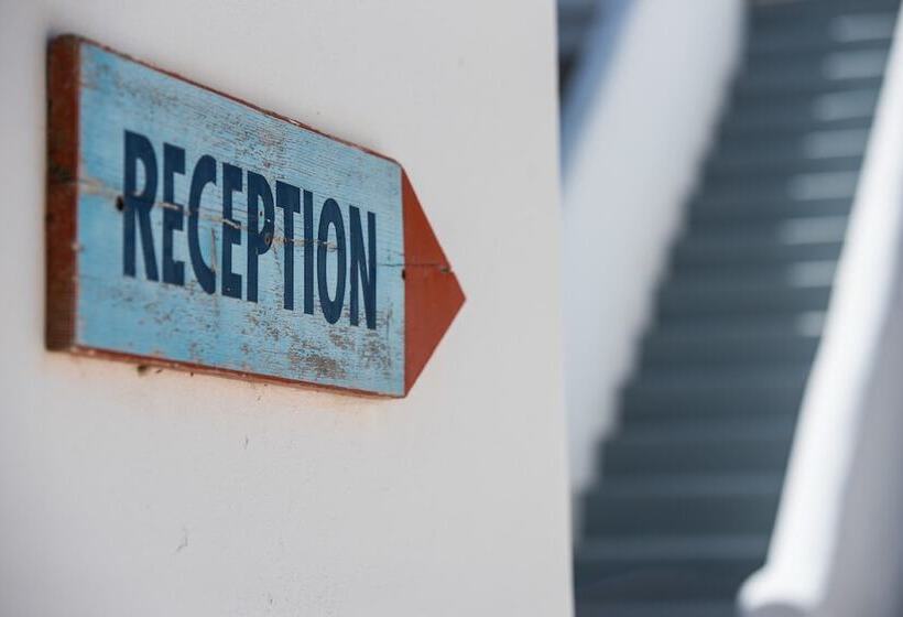 Ostria Studios & Apartments